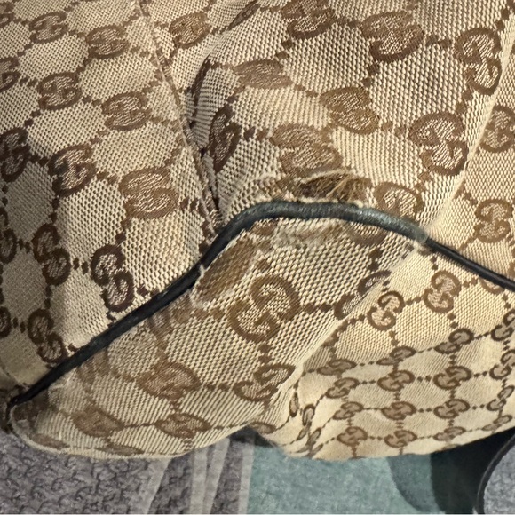 Gucci Tan and Black GG Large Tote Bag - Picture 11 of 13